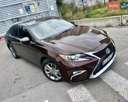 Лексус ЕС 2015 в Киеве на Automoto.ua Коричневый Лексус ЕС, объемом двигателя 2.49 л и пробегом 132 тыс. км за 20500 $, фото 6 на Automoto.ua