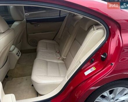 Красный Лексус ЕС, объемом двигателя 2.49 л и пробегом 300 тыс. км за 14990 $, фото 11 на Automoto.ua