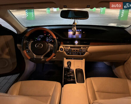 Красный Лексус ЕС, объемом двигателя 2.49 л и пробегом 166 тыс. км за 20500 $, фото 5 на Automoto.ua