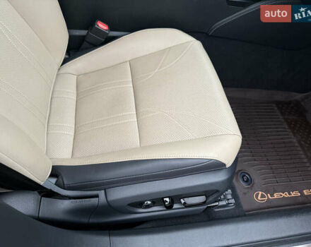 Красный Лексус ЕС, объемом двигателя 2.49 л и пробегом 56 тыс. км за 37499 $, фото 24 на Automoto.ua