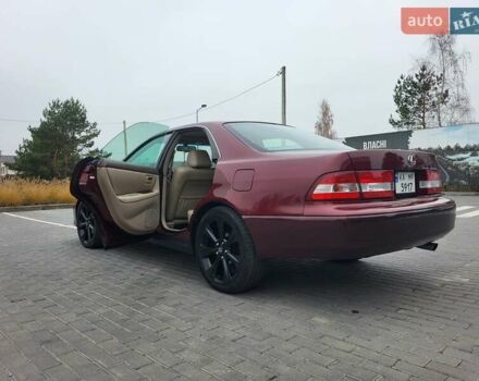 Красный Лексус ЕС, объемом двигателя 3 л и пробегом 400 тыс. км за 15000 $, фото 1 на Automoto.ua