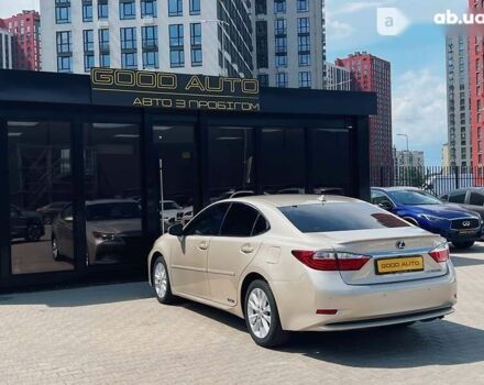 Лексус ЕС, объемом двигателя 0 л и пробегом 171 тыс. км за 19400 $, фото 4 на Automoto.ua