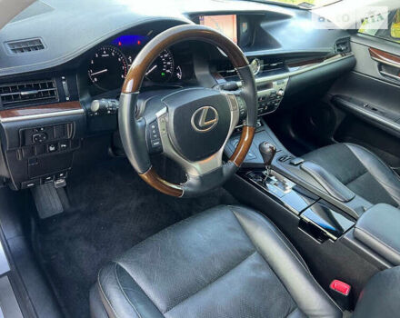 Лексус ЕС, объемом двигателя 3.5 л и пробегом 171 тыс. км за 3000 $, фото 8 на Automoto.ua