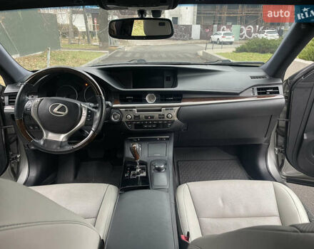 Лексус ЕС, об'ємом двигуна 3.44 л та пробігом 160 тис. км за 16500 $, фото 3 на Automoto.ua