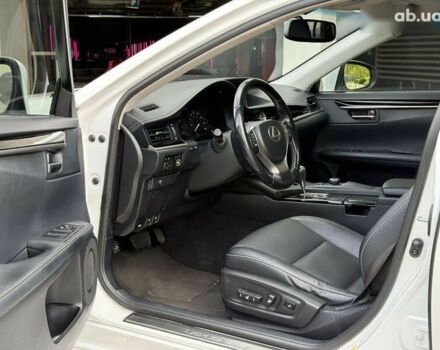 Лексус ЕС, объемом двигателя 0 л и пробегом 150 тыс. км за 19200 $, фото 11 на Automoto.ua