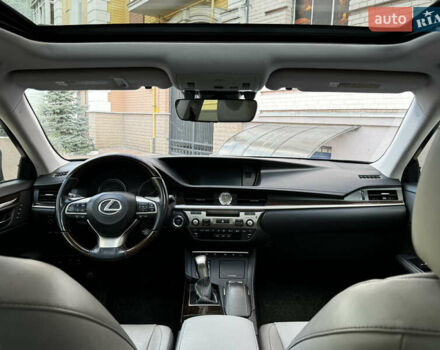 Лексус ЕС, объемом двигателя 0 л и пробегом 135 тыс. км за 27000 $, фото 6 на Automoto.ua