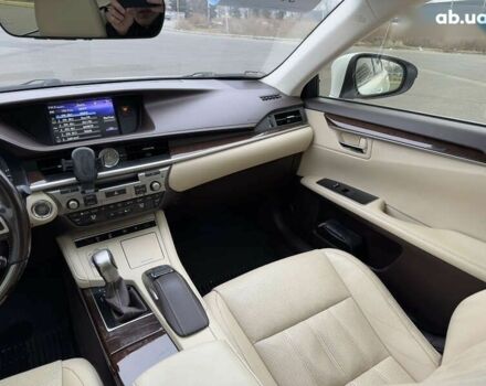 Лексус ЕС, объемом двигателя 0 л и пробегом 200 тыс. км за 24790 $, фото 28 на Automoto.ua