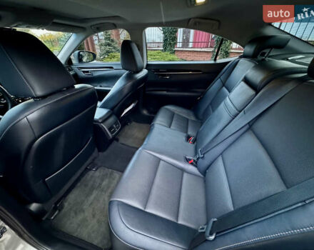 Лексус ЕС 2017 в Каменское - Днепродзержинск на Automoto.ua Лексус ЕС, объемом двигателя 3.46 л и пробегом 276 тыс. км за 18800 $, фото 12 на Automoto.ua