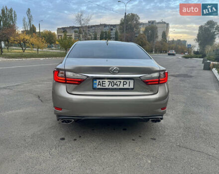 Лексус ЕС 2017 в Каменское - Днепродзержинск на Automoto.ua Лексус ЕС, объемом двигателя 3.46 л и пробегом 276 тыс. км за 18800 $, фото 6 на Automoto.ua