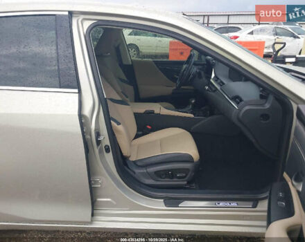 Лексус ЕС, объемом двигателя 2.5 л и пробегом 34 тыс. км за 10000 $, фото 4 на Automoto.ua