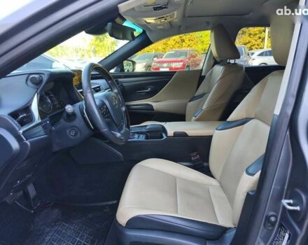 Лексус ЕС, объемом двигателя 0 л и пробегом 80 тыс. км за 36950 $, фото 8 на Automoto.ua