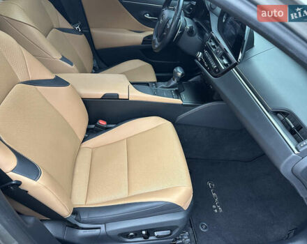 Лексус ЕС, объемом двигателя 2 л и пробегом 32 тыс. км за 36000 $, фото 30 на Automoto.ua