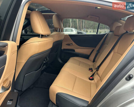 Лексус ЕС, объемом двигателя 2 л и пробегом 32 тыс. км за 36000 $, фото 27 на Automoto.ua