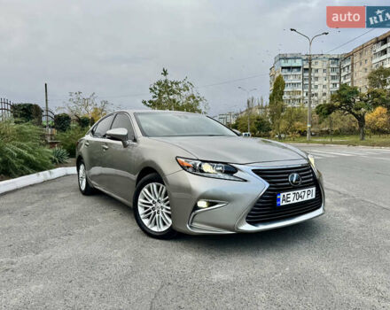 Лексус ЕС 2017 у Кам'янське (Дніпродзержинськ) на Automoto.ua Лексус ЕС, об'ємом двигуна 3.46 л та пробігом 276 тис. км за 18800 $, фото 1 на Automoto.ua