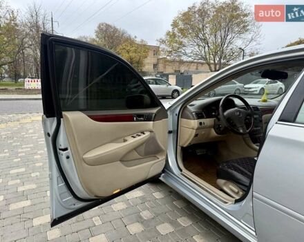 Сірий Лексус ЕС, об'ємом двигуна 3 л та пробігом 226 тис. км за 3999 $, фото 23 на Automoto.ua