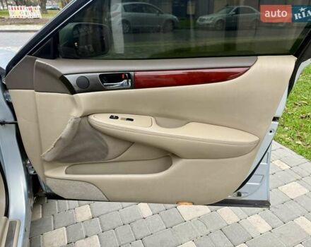 Сірий Лексус ЕС, об'ємом двигуна 3 л та пробігом 226 тис. км за 3999 $, фото 36 на Automoto.ua