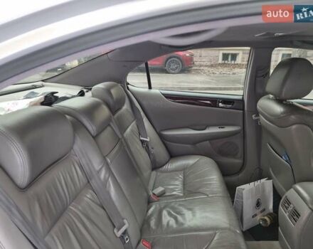 Серый Лексус ЕС, объемом двигателя 3 л и пробегом 300 тыс. км за 6500 $, фото 1 на Automoto.ua