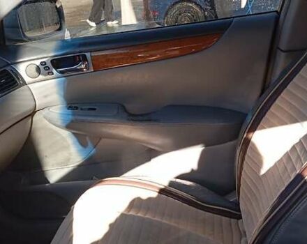 Сірий Лексус ЕС, об'ємом двигуна 3.3 л та пробігом 299 тис. км за 5800 $, фото 11 на Automoto.ua