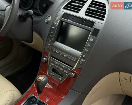 Лексус ЕС 2006 в Ивано-Франковске на Automoto.ua Серый Лексус ЕС, объемом двигателя 3.46 л и пробегом 147 тыс. км за 10900 $, фото 11 на Automoto.ua