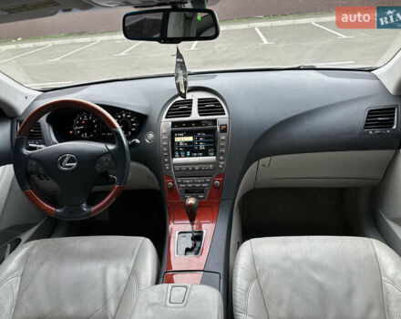 Сірий Лексус ЕС, об'ємом двигуна 3.5 л та пробігом 296 тис. км за 8500 $, фото 12 на Automoto.ua