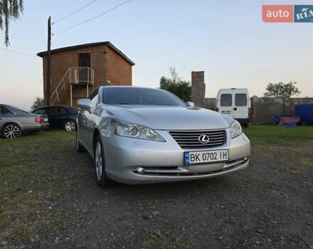 Серый Лексус ЕС, объемом двигателя 3.5 л и пробегом 250 тыс. км за 8999 $, фото 5 на Automoto.ua