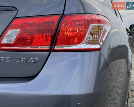 Серый Лексус ЕС, объемом двигателя 3.5 л и пробегом 317 тыс. км за 10999 $, фото 25 на Automoto.ua
