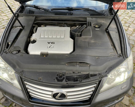 Серый Лексус ЕС, объемом двигателя 3.5 л и пробегом 317 тыс. км за 10999 $, фото 31 на Automoto.ua