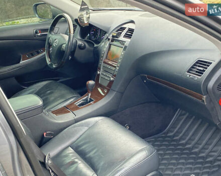 Серый Лексус ЕС, объемом двигателя 3.5 л и пробегом 317 тыс. км за 10999 $, фото 36 на Automoto.ua