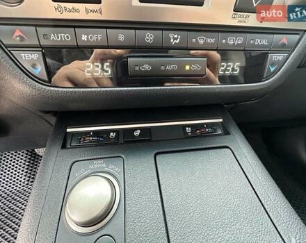 Серый Лексус ЕС, объемом двигателя 3.46 л и пробегом 185 тыс. км за 16400 $, фото 13 на Automoto.ua