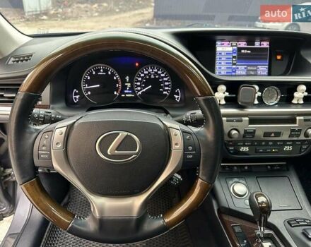 Серый Лексус ЕС, объемом двигателя 3.46 л и пробегом 185 тыс. км за 16400 $, фото 12 на Automoto.ua