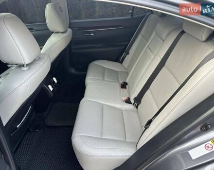 Серый Лексус ЕС, объемом двигателя 3.46 л и пробегом 185 тыс. км за 16400 $, фото 17 на Automoto.ua