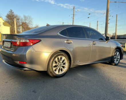 Серый Лексус ЕС, объемом двигателя 2.5 л и пробегом 256 тыс. км за 19000 $, фото 7 на Automoto.ua