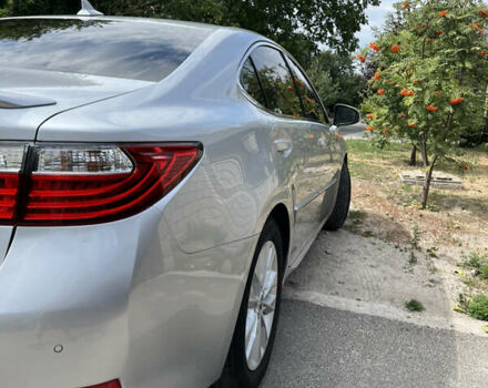 Серый Лексус ЕС, объемом двигателя 2.49 л и пробегом 255 тыс. км за 18900 $, фото 6 на Automoto.ua