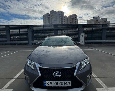 Серый Лексус ЕС, объемом двигателя 2.5 л и пробегом 170 тыс. км за 18900 $, фото 1 на Automoto.ua