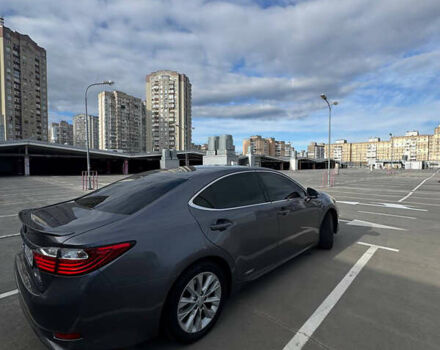 Серый Лексус ЕС, объемом двигателя 2.5 л и пробегом 170 тыс. км за 18900 $, фото 19 на Automoto.ua