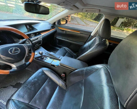 Лексус ЕС 2014 в Киеве на Automoto.ua Серый Лексус ЕС, объемом двигателя 2.5 л и пробегом 220 тыс. км за 17990 $, фото 30 на Automoto.ua