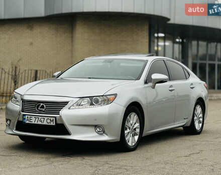 Серый Лексус ЕС, объемом двигателя 2.5 л и пробегом 225 тыс. км за 17200 $, фото 4 на Automoto.ua