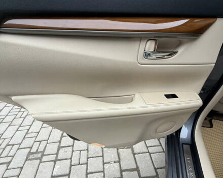 Сірий Лексус ЕС, об'ємом двигуна 2.49 л та пробігом 160 тис. км за 16700 $, фото 12 на Automoto.ua