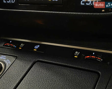 Лексус ЕС 2014 в Николаеве на Automoto.ua Серый Лексус ЕС, объемом двигателя 2.5 л и пробегом 197 тыс. км за 18599 $, фото 15 на Automoto.ua