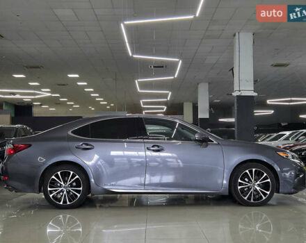 Лексус ЕС 2014 в Николаеве на Automoto.ua Серый Лексус ЕС, объемом двигателя 2.5 л и пробегом 197 тыс. км за 18599 $, фото 1 на Automoto.ua