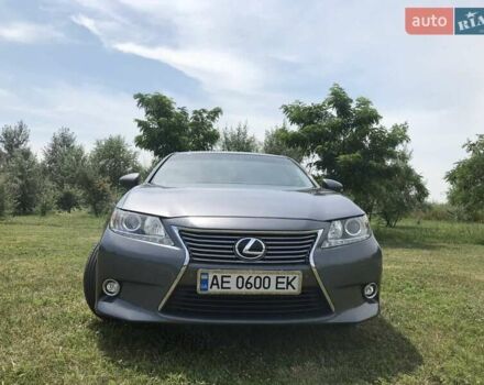 Серый Лексус ЕС, объемом двигателя 2.5 л и пробегом 67 тыс. км за 26000 $, фото 3 на Automoto.ua