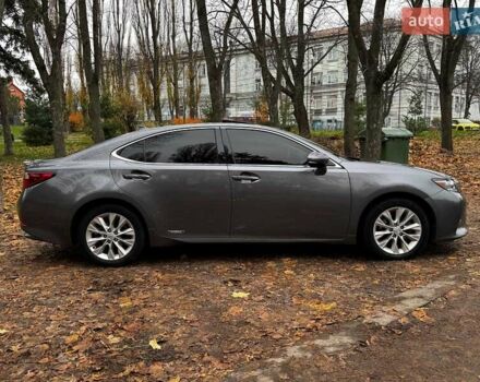 Серый Лексус ЕС, объемом двигателя 2.5 л и пробегом 220 тыс. км за 16440 $, фото 4 на Automoto.ua