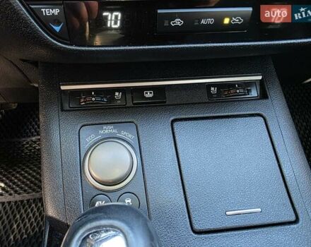 Сірий Лексус ЕС, об'ємом двигуна 2.49 л та пробігом 248 тис. км за 17200 $, фото 20 на Automoto.ua