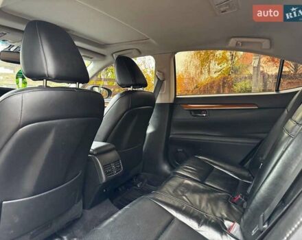 Серый Лексус ЕС, объемом двигателя 2.5 л и пробегом 220 тыс. км за 16440 $, фото 24 на Automoto.ua