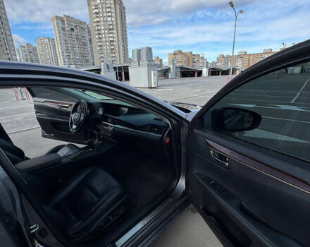 Серый Лексус ЕС, объемом двигателя 2.5 л и пробегом 170 тыс. км за 18900 $, фото 34 на Automoto.ua