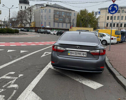 Серый Лексус ЕС, объемом двигателя 2.49 л и пробегом 190 тыс. км за 19500 $, фото 5 на Automoto.ua