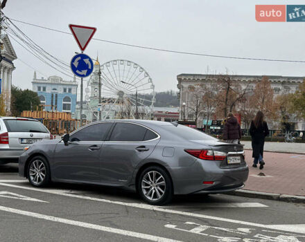 Серый Лексус ЕС, объемом двигателя 2.49 л и пробегом 190 тыс. км за 19500 $, фото 4 на Automoto.ua