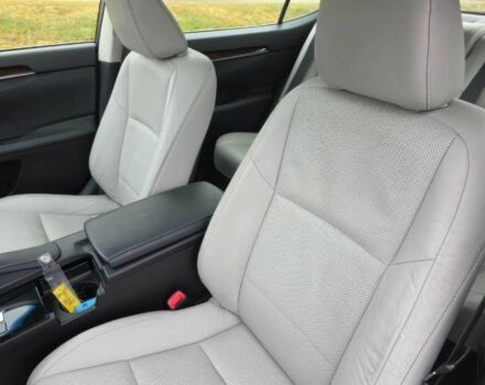 Серый Лексус ЕС, объемом двигателя 3.5 л и пробегом 79 тыс. км за 4300 $, фото 10 на Automoto.ua