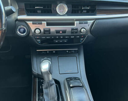 Серый Лексус ЕС, объемом двигателя 2.49 л и пробегом 160 тыс. км за 21800 $, фото 16 на Automoto.ua