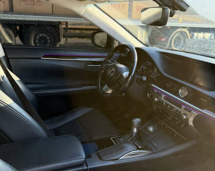 Лексус ЕС 2015 в Черновцах на Automoto.ua Серый Лексус ЕС, объемом двигателя 2.49 л и пробегом 203 тыс. км за 20000 $, фото 9 на Automoto.ua